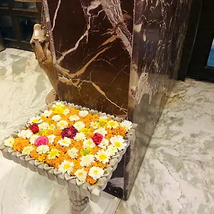 3* Hotel Meenakshi - Family Preffered